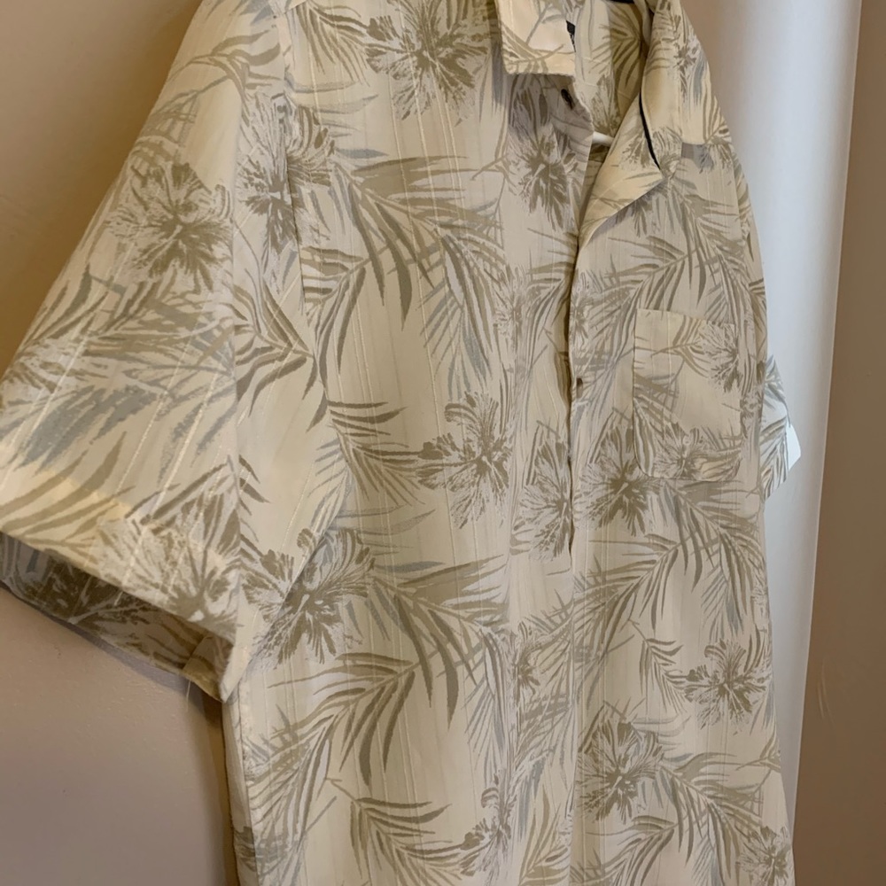 Air Camp Short Sleeve Shirt - Picture 2 of 5